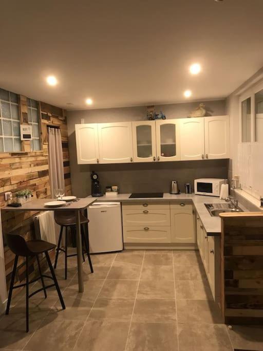 Bienvenue Chez Moi Apartment Кале Екстериор снимка